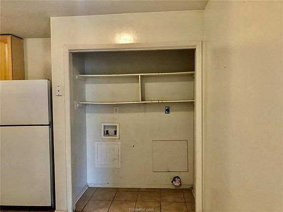 5th image of 2703 Sprucewood St