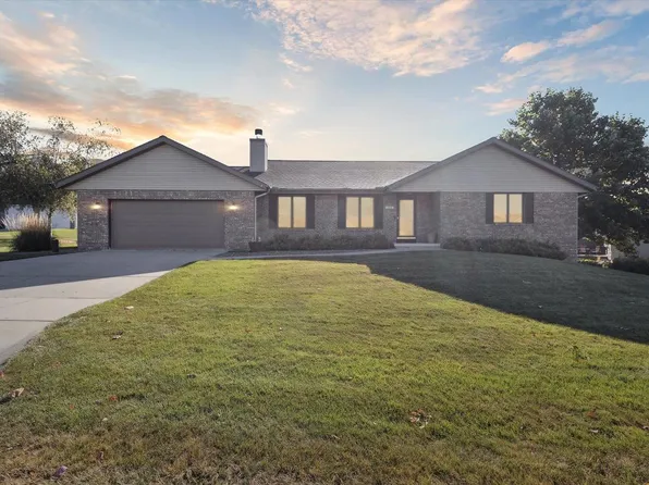 224 Winesap Court, Janesville, WI 53548