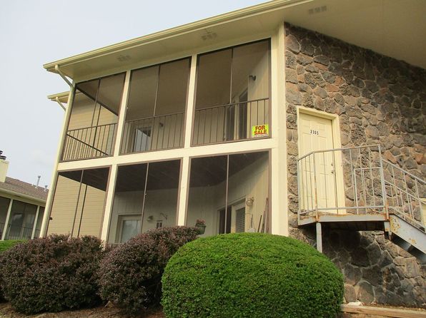 2305 Park De Ville Pl