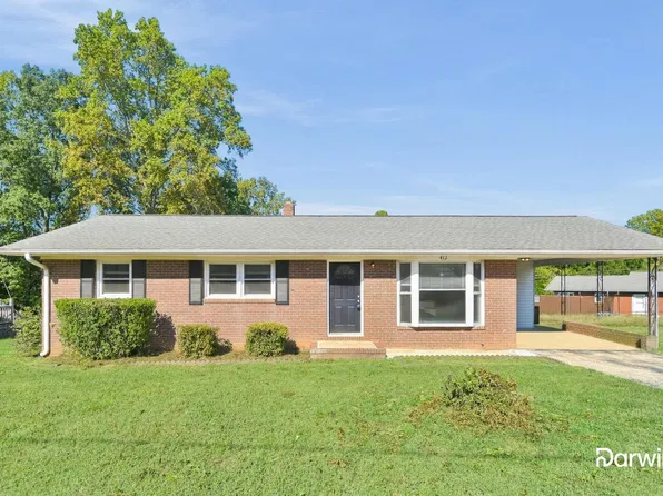412 W Buckoak St, Stanley, NC 28164