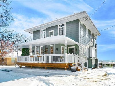 1102 NE Glen Oak Ave, Peoria, IL, 61603