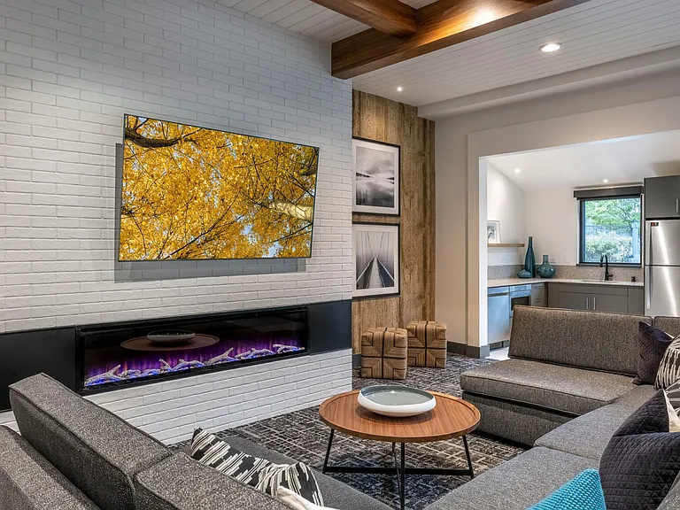 Meridian Pointe — Photo 96