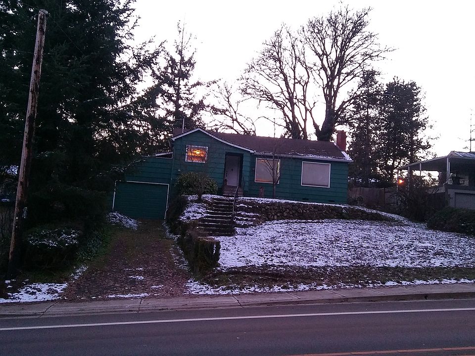 1st image of 261 Eola Dr NW