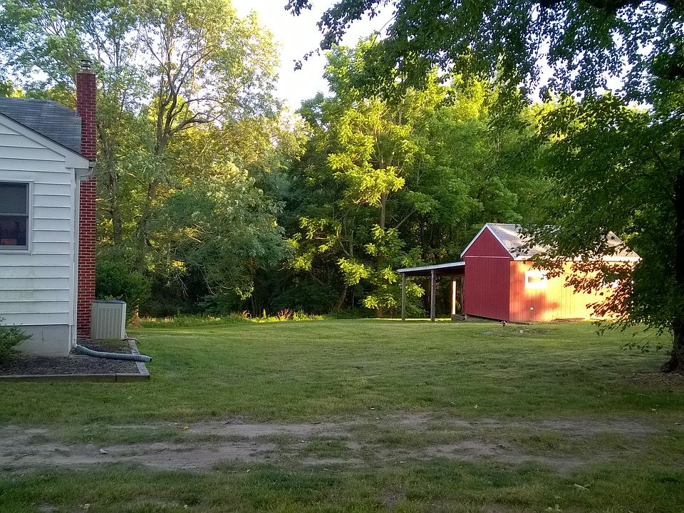 2nd image of 287 Commissioners Pike