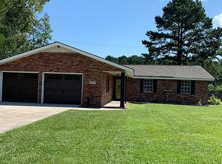 146 Thompson St, Bloomingdale, GA 31302