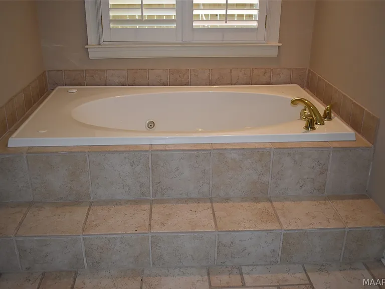 8212 Glynnwood Dr — Photo 33
