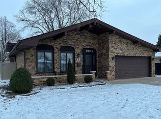 9941 Menard Ave, Oak Lawn, IL