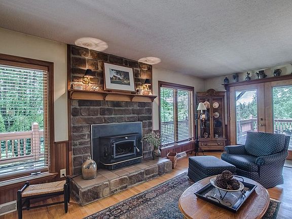 3rd image of 947 Township Road 2506