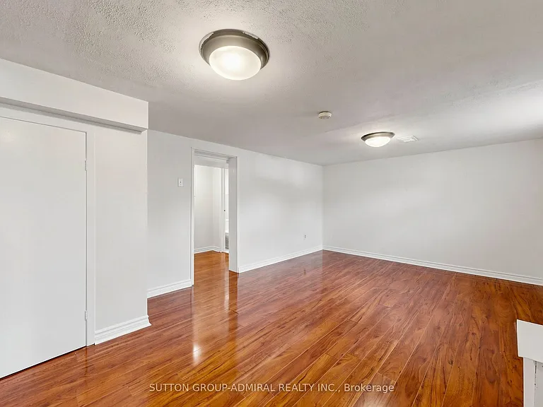 319 Patricia Ave — Photo 21