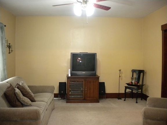 4th image of 1218 Beaver Ave
