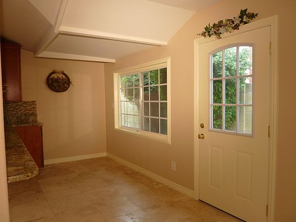 4th image of 1713 N Oakwood Ave