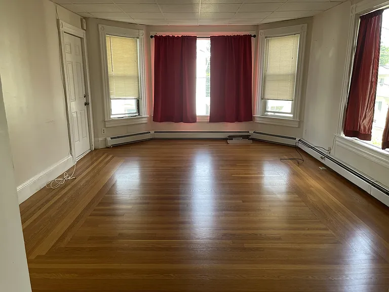 48 Grove St #2F — Photo 11