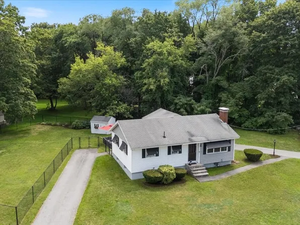 3 Michael Rd, Dracut, MA 01826
