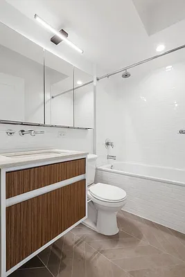 Rented by Greystar | media 16