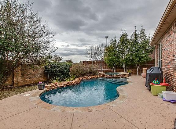 4th image of 4229 Sharondale Dr