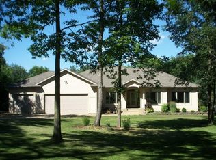 1115 Riverwood Dr SW, Oronoco, MN 55960