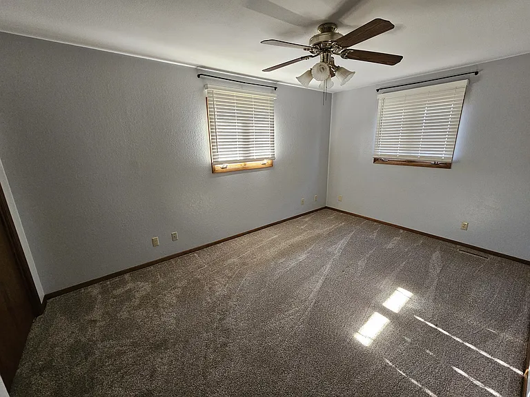 632 Garnet Dr — Photo 4