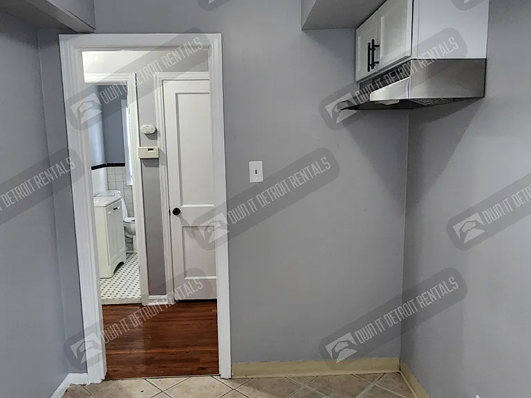 18492 Gilchrist St — Photo 19