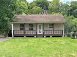 1927 Stanford Ave, Waynesboro, VA 22980