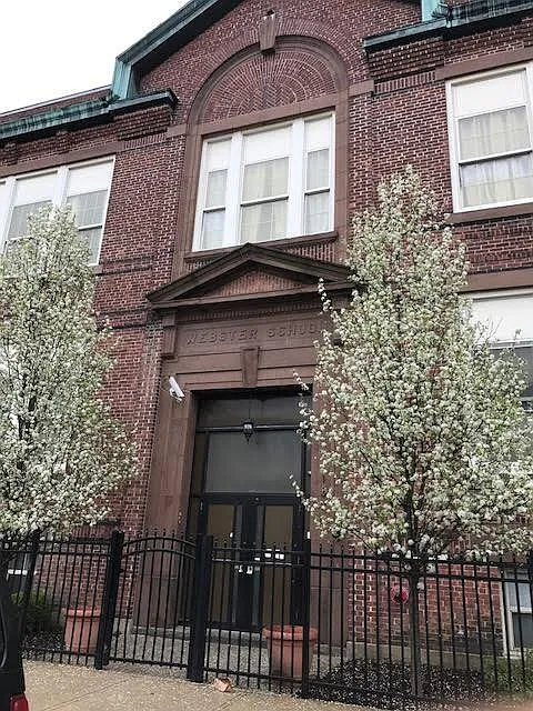 Building Photo - 1375 N Ave W #104