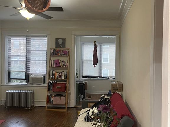 4th image of 1514 W Bryn Mawr Ave #2