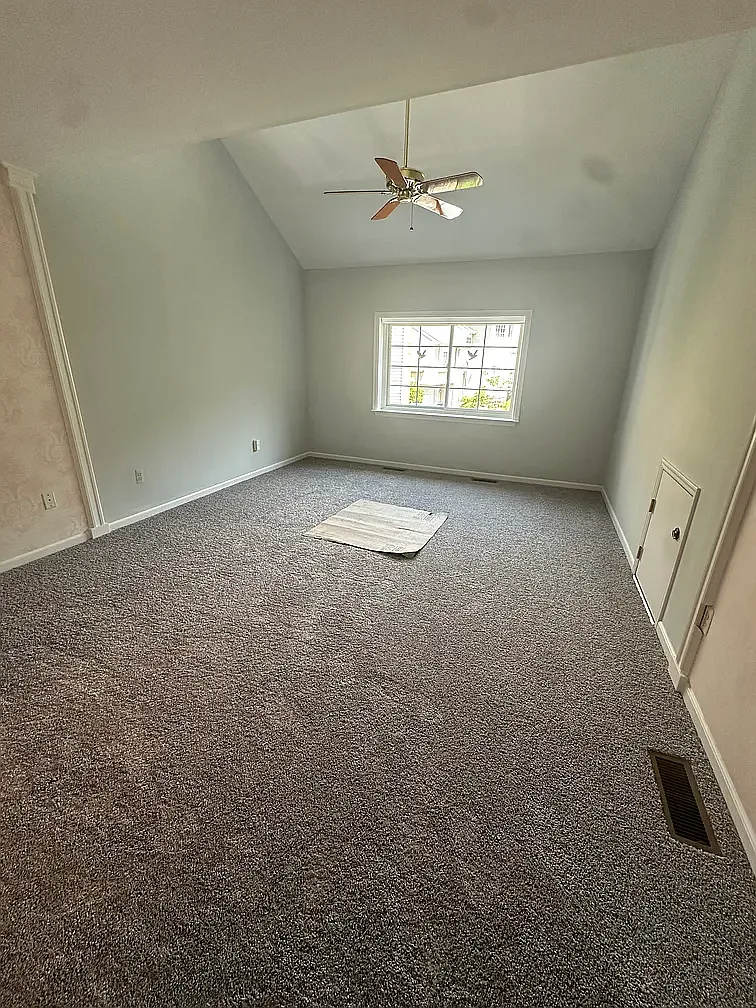 137 Woods End — Photo 2