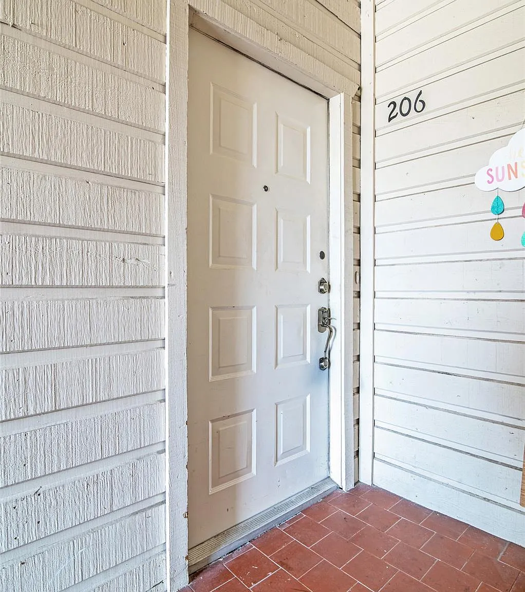 2 bed, 2.0 bath, 1226 sqft, $1,850 — Photo 3