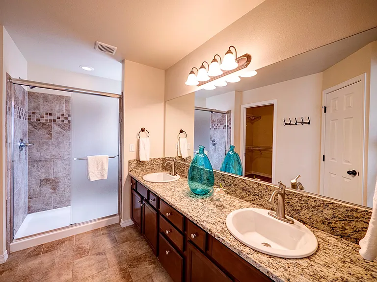 2641 Lynbarton Point — Photo 13
