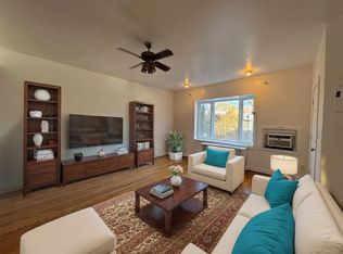50-22 43rd St #1F, Woodside, NY 11377