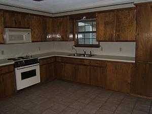 2nd image of 336 Leo Dr