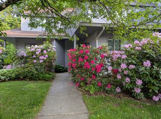 4 Chelsea Cir, South Burlington, VT 05403