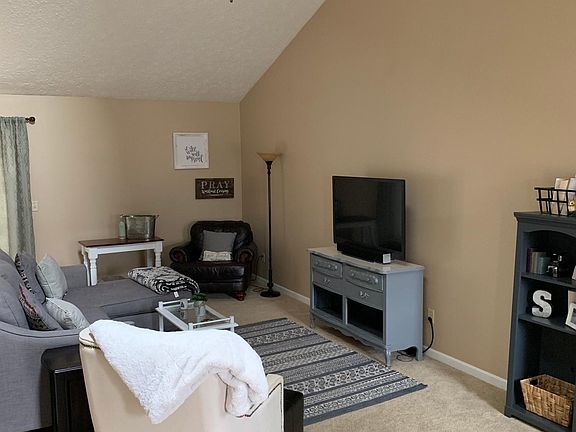 4th image of 106 Falling Water Cir