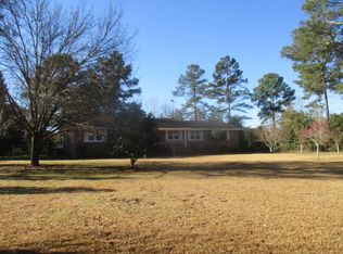 126 Crabapple Dr, Thomasville, GA 31757