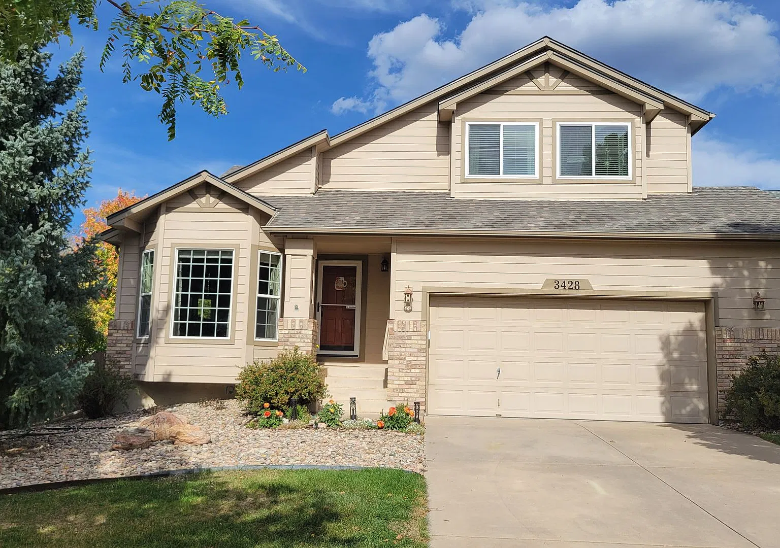 Charming 1-Bedroom Basement Apartment in Pine Creek All Utilities Included! — Photo 1