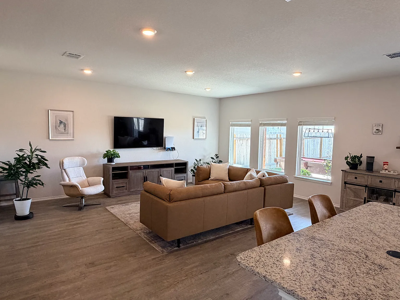 9914 Besson Blvd — Photo 2