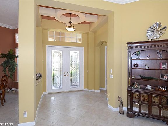 2nd image of 2511 SW Manor Hill Dr