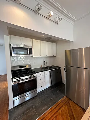 Rented by Compass | media 12