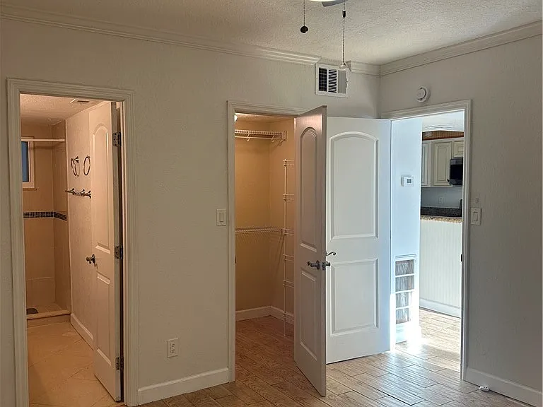2131 Lakeview Dr #1106 — Photo 18