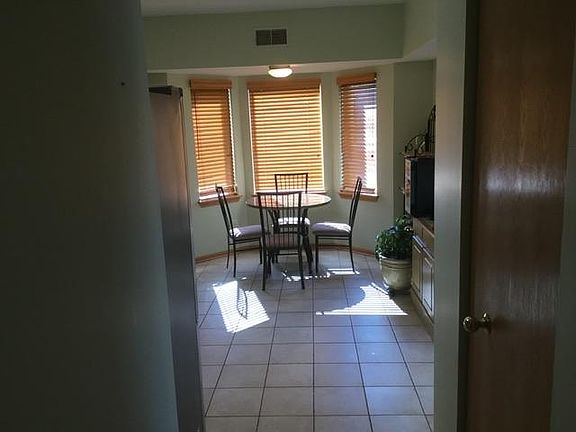 5th image of 915 Elderberry Cir Unit 307