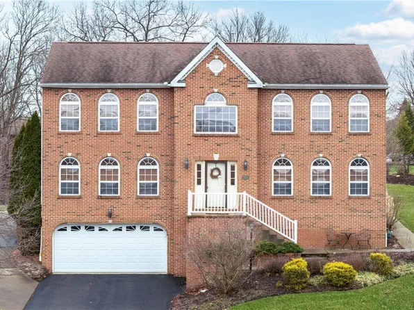 516 Potomac Dr S, Washington, PA 15301