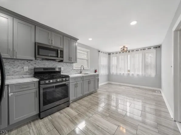 54 Llewellyn Ave #1, Bloomfield, NJ 07003
