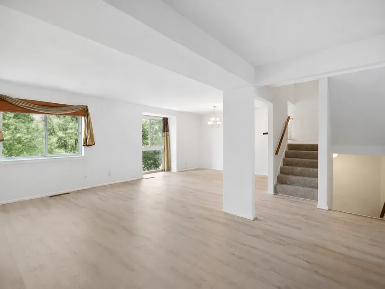 9923 Lake Landing Rd — Photo 12