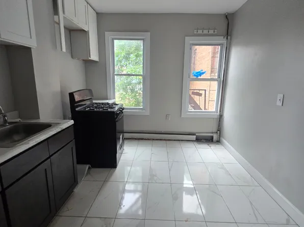139 3rd St APT 1, Passaic, NJ 07055