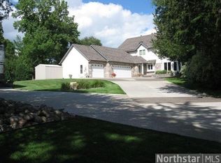7410 Willow Ln N, Brooklyn Park, MN 55444