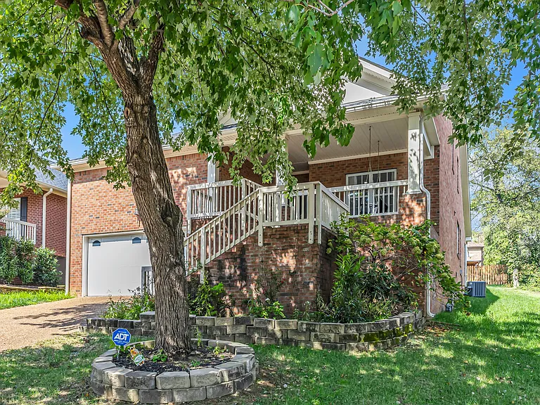 812 Pisgah Park — Photo 3