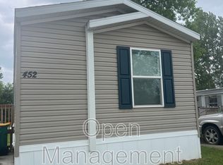 825 1st Ave E #323, West Fargo, ND 58078
