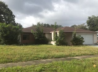 2057 Ridgecrest Dr, Dunedin, FL 34698