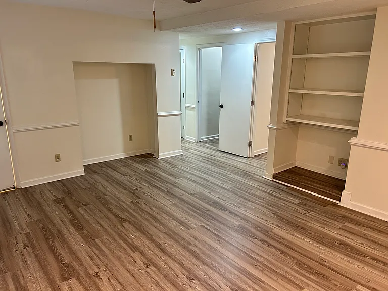 4092 Maxanne Dr NW — Photo 6