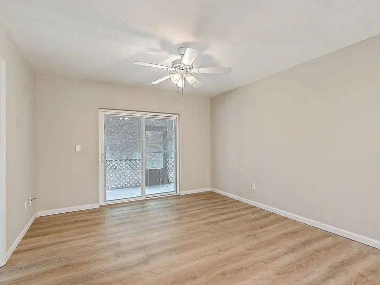 2162 Bees Ferry Rd #A — Photo 9
