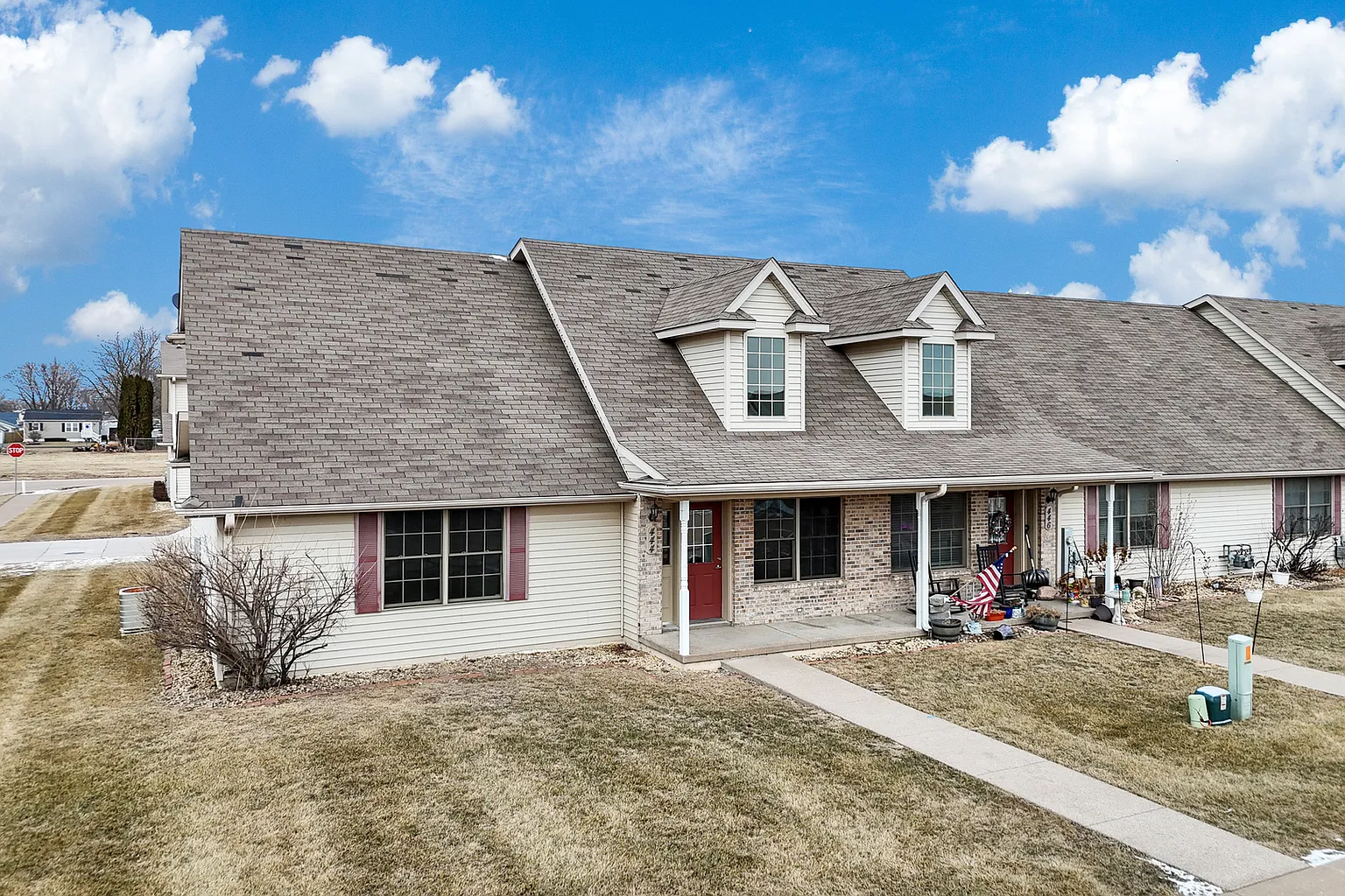 444 Celeste Cir photo 1
